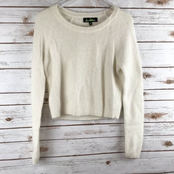 Sam Edelman Sweaters - Sam Edelman fuzzy cream long sleeve crop sweater M
